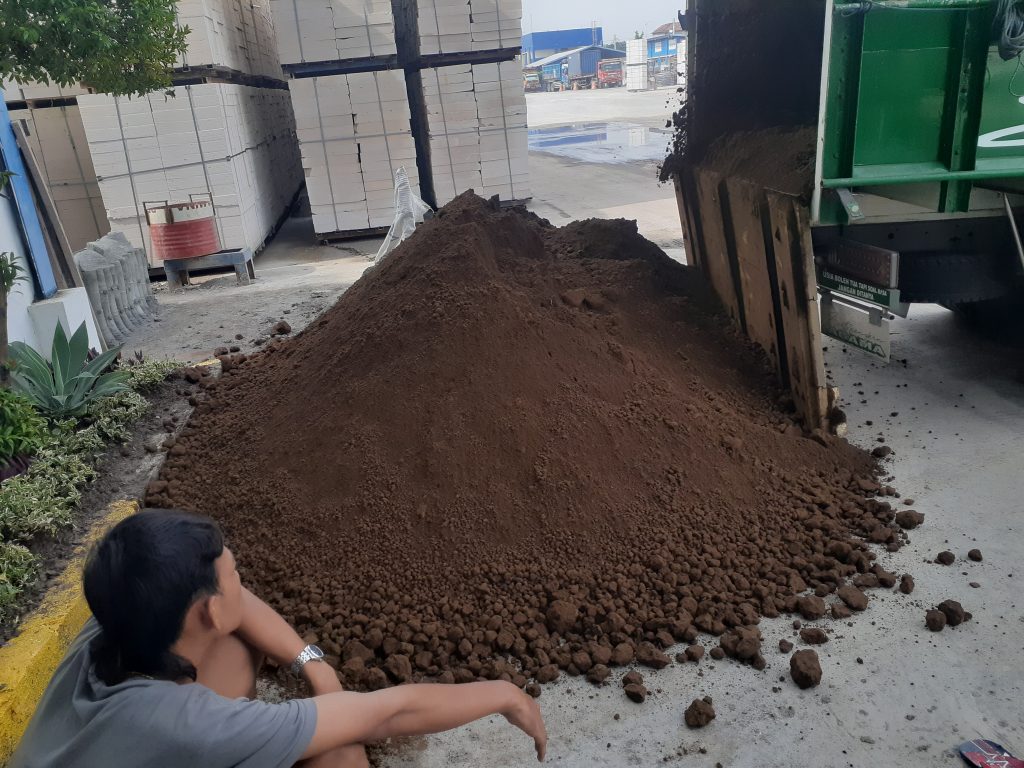 Harga Tanah Humus Klampisngasem Surabaya Per Truk Murah